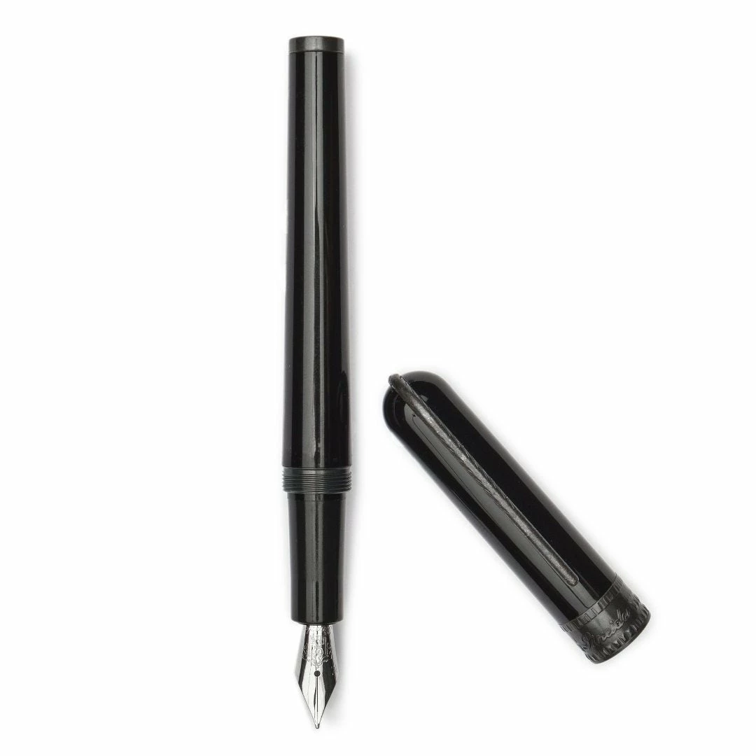 Pineider Metropolis Fountain Pen, Black