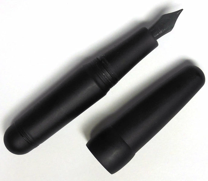 Stipula Passaporto Superleggera Eyedropped Fountain Pen, Black, Fine Nib