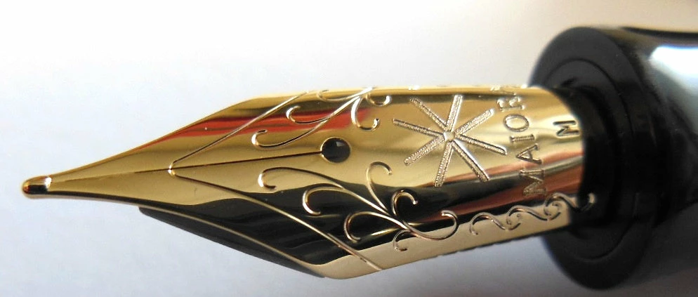 Maiora Impronte, Matte Black, Oversized Fountain Pen, Medium Nib - Image 3