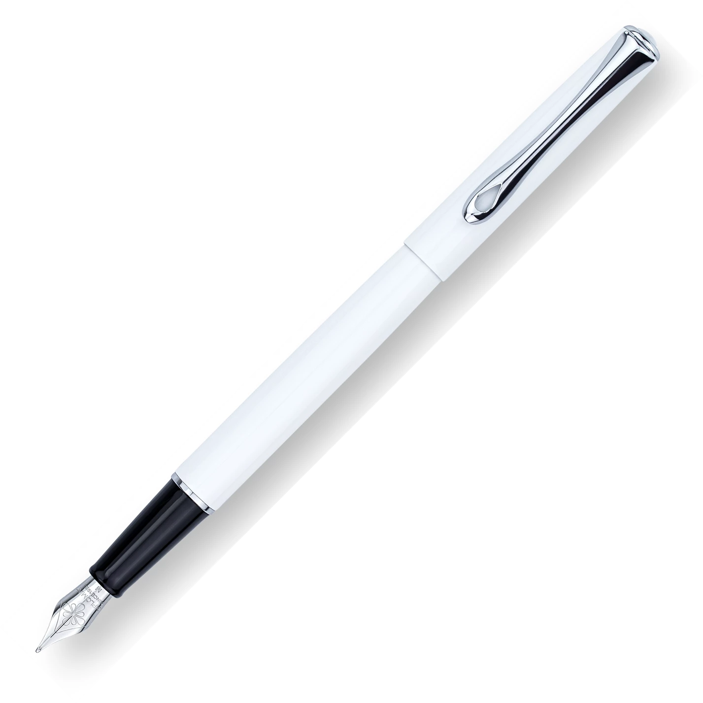 Diplomat Traveller Fountain Pen, Snow White & Chrome