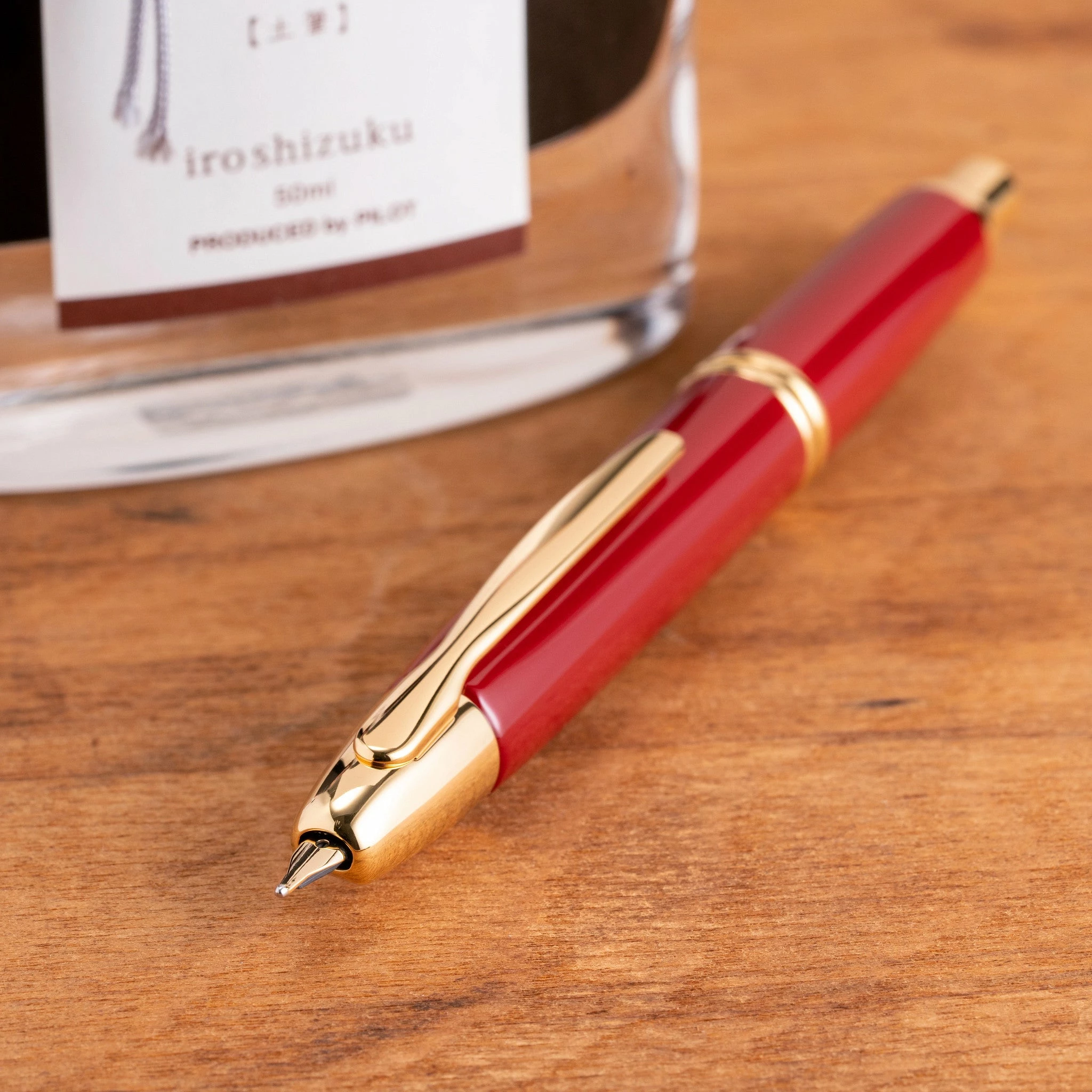 Pilot Vanishing Point Retractable Fountain Pen, Red & Gold