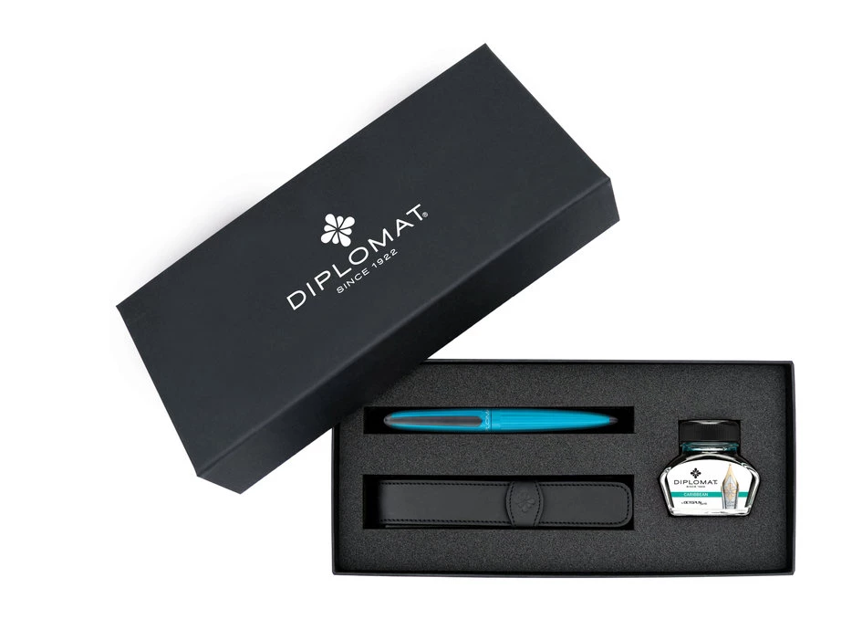 Diplomat Aero Fountain Pen Gift Set, Turquoise