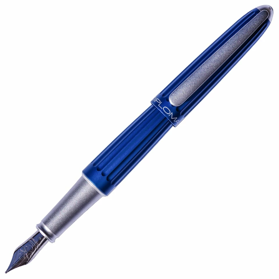 Diplomat Aero Fountain Pen Gift Set, Blue - Image 2